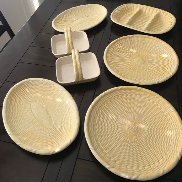 Johnson Brothers Other - Ceramic serving dishes